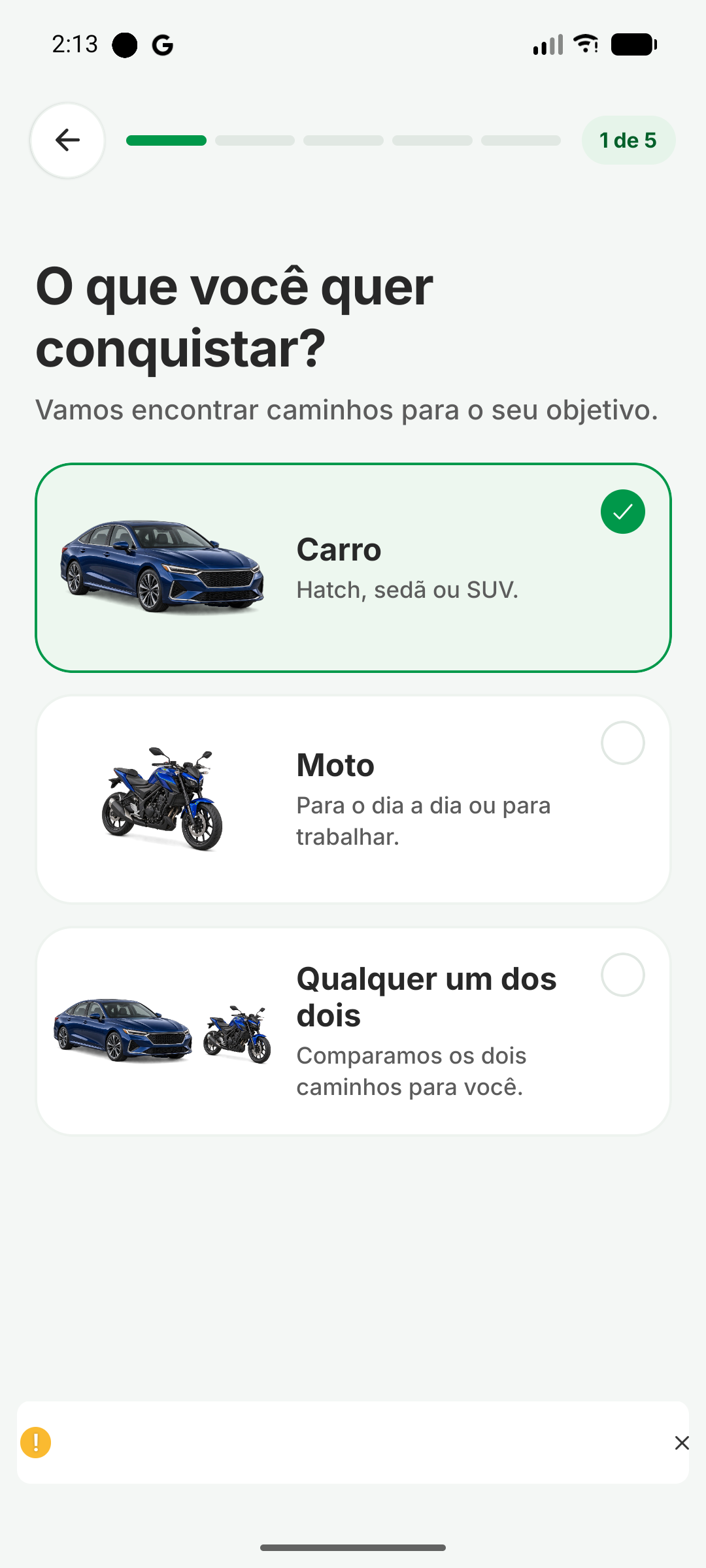 Pergunta do veículo com sedã azul metálico e moto naked azul